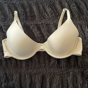 Skims plunge bra